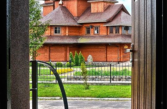 Один жест на вагу життя…