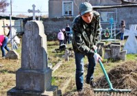 Одесити привели до ладу занедбаний козацький цвинтар