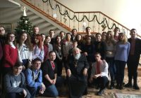 Як сумівці колядували у Любомира Гузара