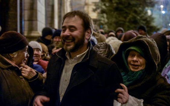 Молитва, бідні і мир: приклад живої віри у вчинках