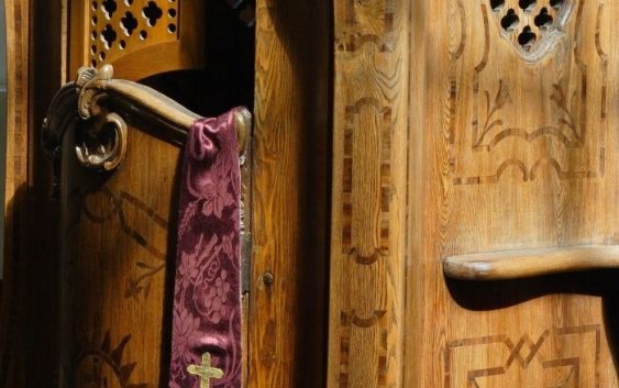 5 найпоширеніших міфів про сповідь