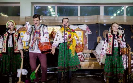 Ходіть із нами в  гості до Василя та Маланки!