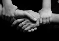 20 віршів із Біблії, які розкривають Божий задум про сім’ю