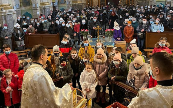 Ми не йдемо на Службу Божу, щоб дати щось Богові, а щоб отримати від Нього те, чого потребуємо