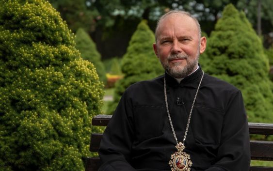 «Війна стає можливістю свідчити милосердного Христа навіть серед невіруючих людей», — владика Василь Тучапець