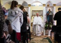 «Священники відчували, що є потреба бути з людьми, щоб допомагати  їм знаходити світло душі, надії і Божої любові», — о. Петро Креніцький,  священник УГКЦ у Мелітополі