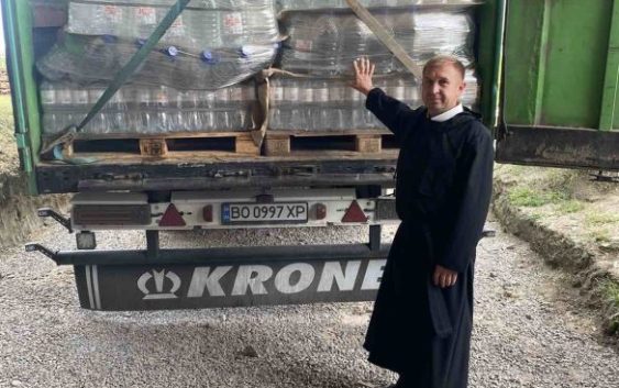 Зарваницька вода тамує спрагу херсонців