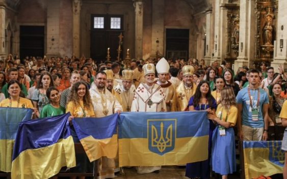 Владика Борис Ґудзяк: «Господь покликав вас усіх на цей зʼїзд молоді, щоб ви зустрілися з Ним зі своїми сумнівами і страхами, своїми питаннями і надіями»