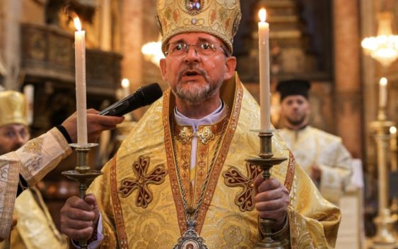Владика Богдан Дзюрах, звертаючись із проповіддю до молоді на СДМ, наголосив, що кожен із нас мав би запрошувати Ісуса до своєї душі, щоб Він очистив нас