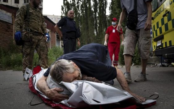 Довіра життєво необхідна та смертельно вразлива
