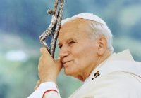 Папа Іван Павло ІІ (Кароль Войтила): як зруйнувати імперію зла з вервицею у руках